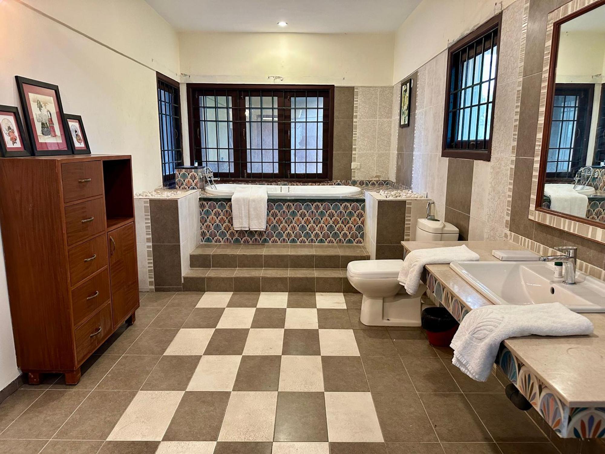 Costa Verde Luxury Seafront Villa Madras Buitenkant foto
